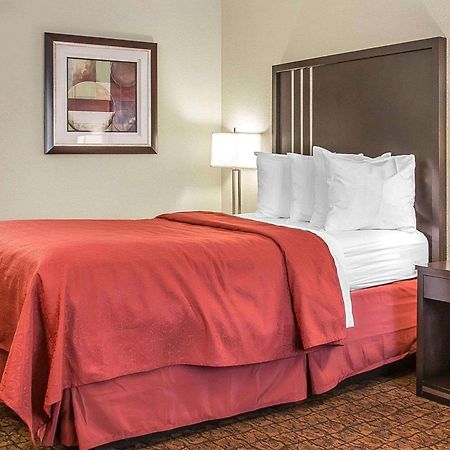 Quality Inn & Suites Woodland - Sacramento Airport Dış mekan fotoğraf
