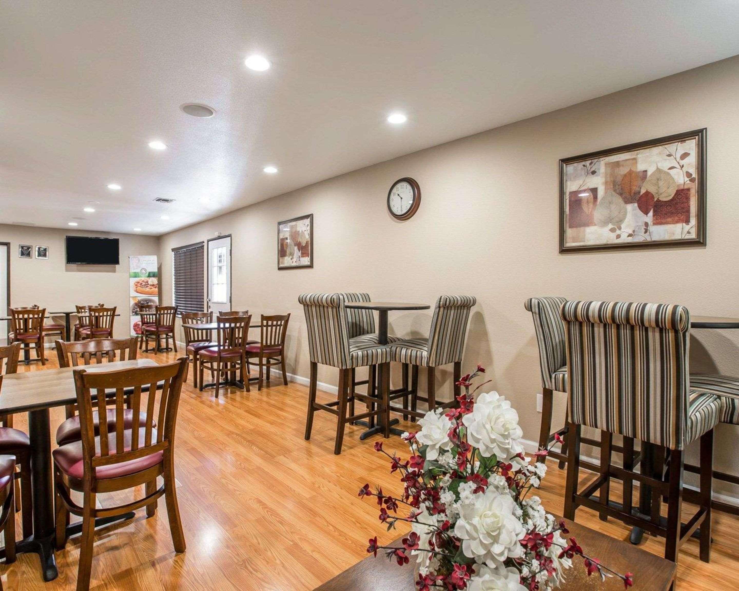 Quality Inn & Suites Woodland - Sacramento Airport Dış mekan fotoğraf