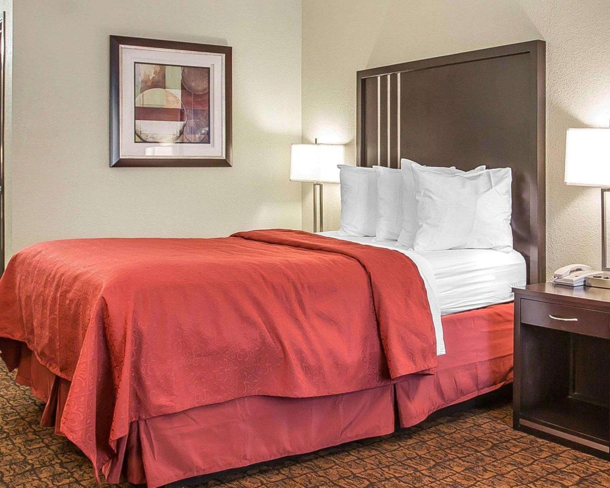 Quality Inn & Suites Woodland - Sacramento Airport Dış mekan fotoğraf