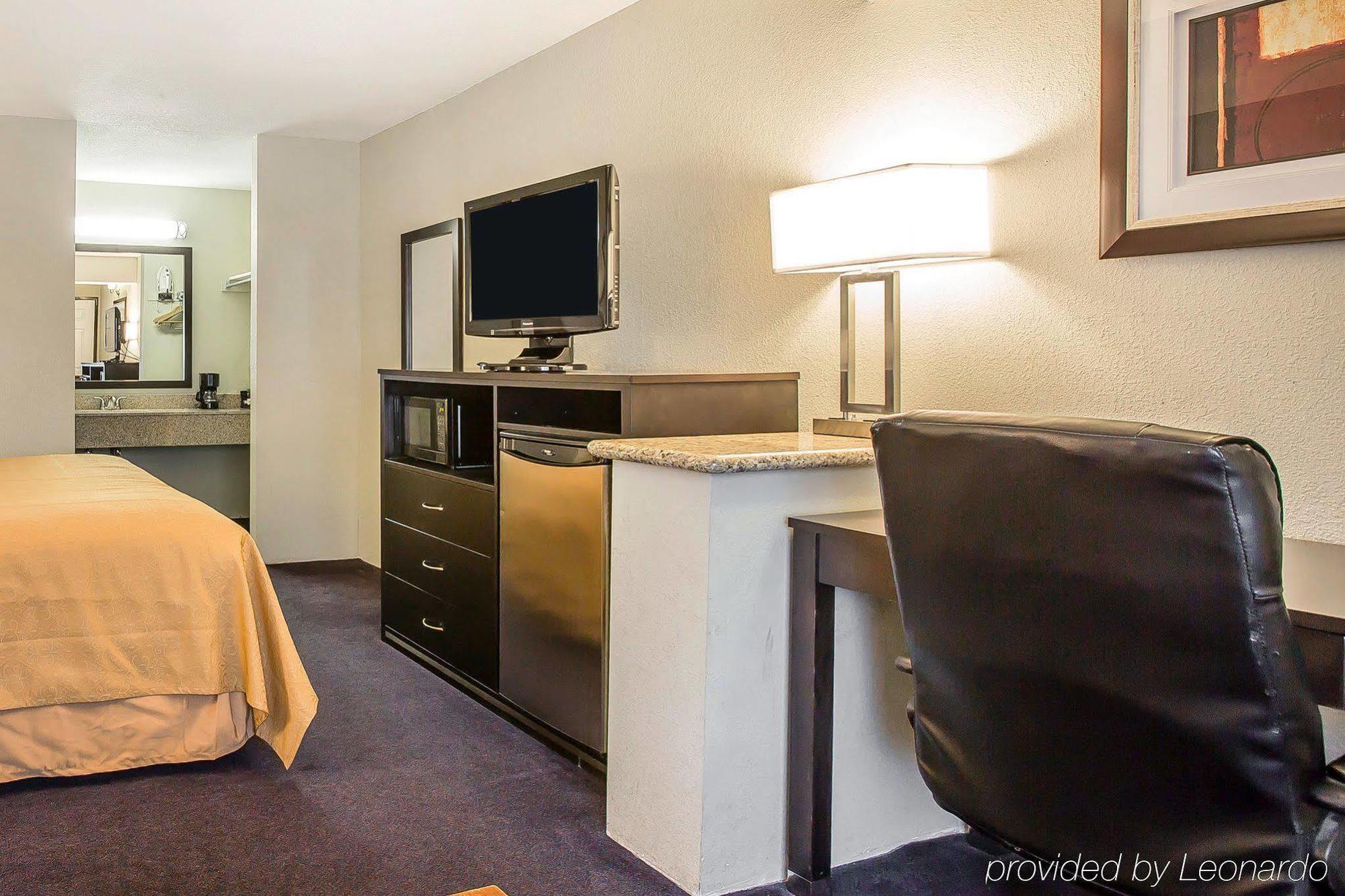 Quality Inn & Suites Woodland - Sacramento Airport Dış mekan fotoğraf