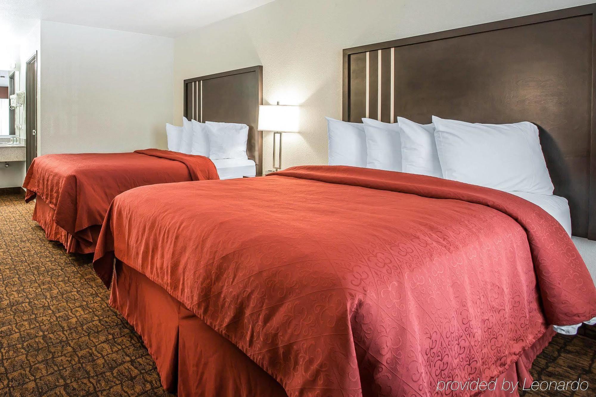 Quality Inn & Suites Woodland - Sacramento Airport Dış mekan fotoğraf